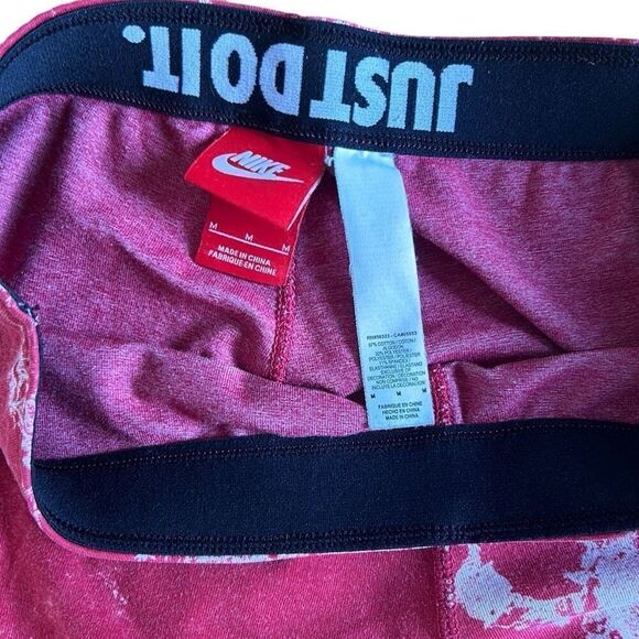 Nike International Red and White Marbled Print Athletic Yoga Leggings Size Mediu - Picture 4 of 4